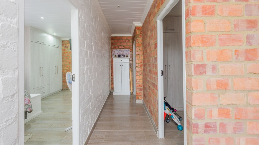 3 Bedroom Property for Sale in Bredasdorp Western Cape